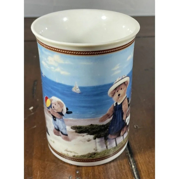 Boyds Bear Collector Mugs Bearfoot At The Beach Danbury Mint Coffee Tea Cup 4” - Picture 2 of 5